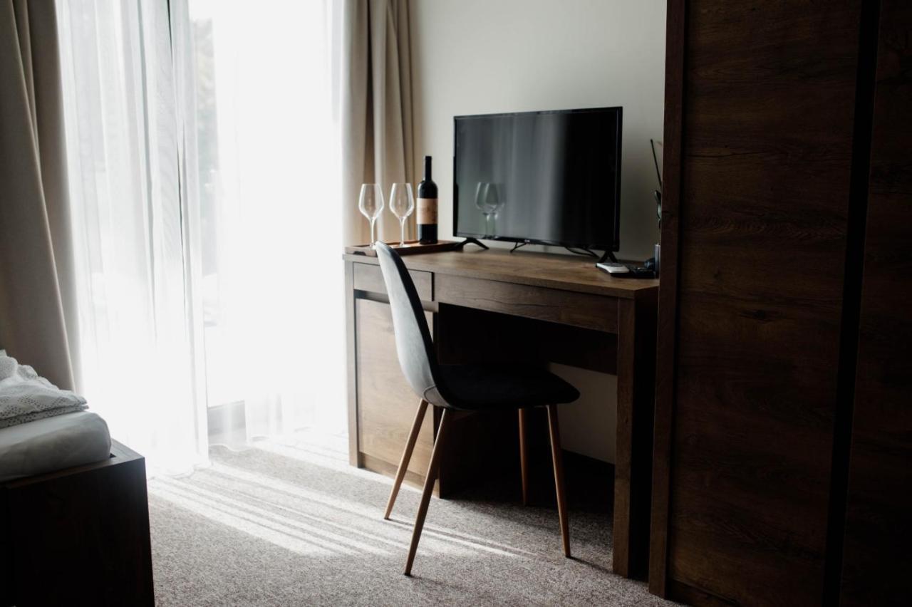페치 Rozsa Etterem & Panzio B&B 외부 사진