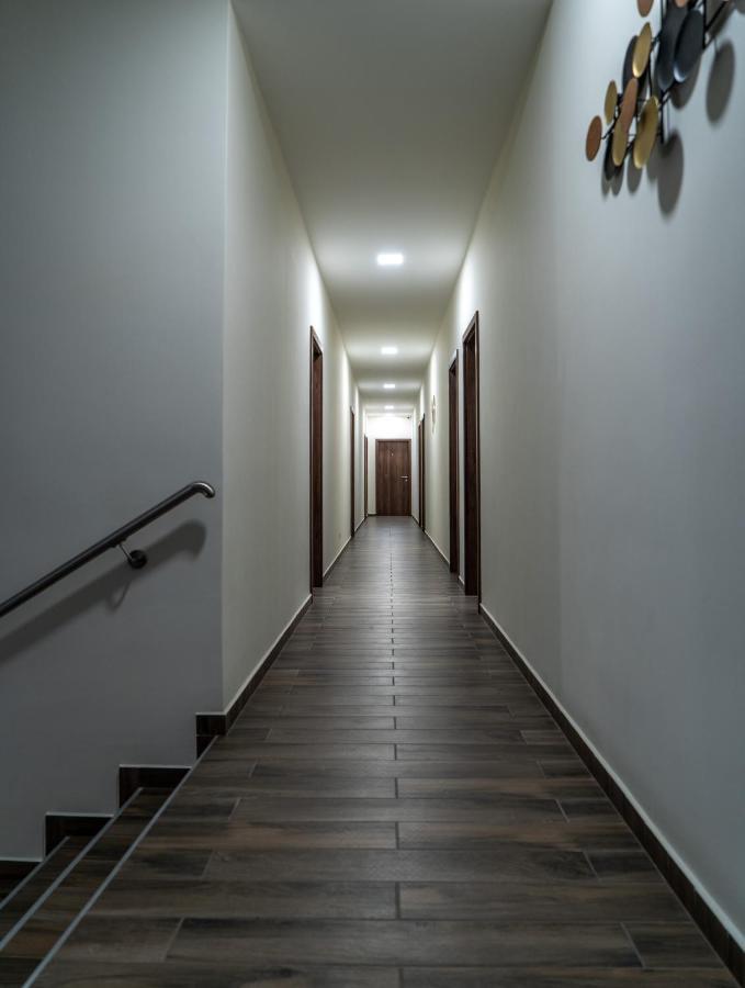 페치 Rozsa Etterem & Panzio B&B 외부 사진