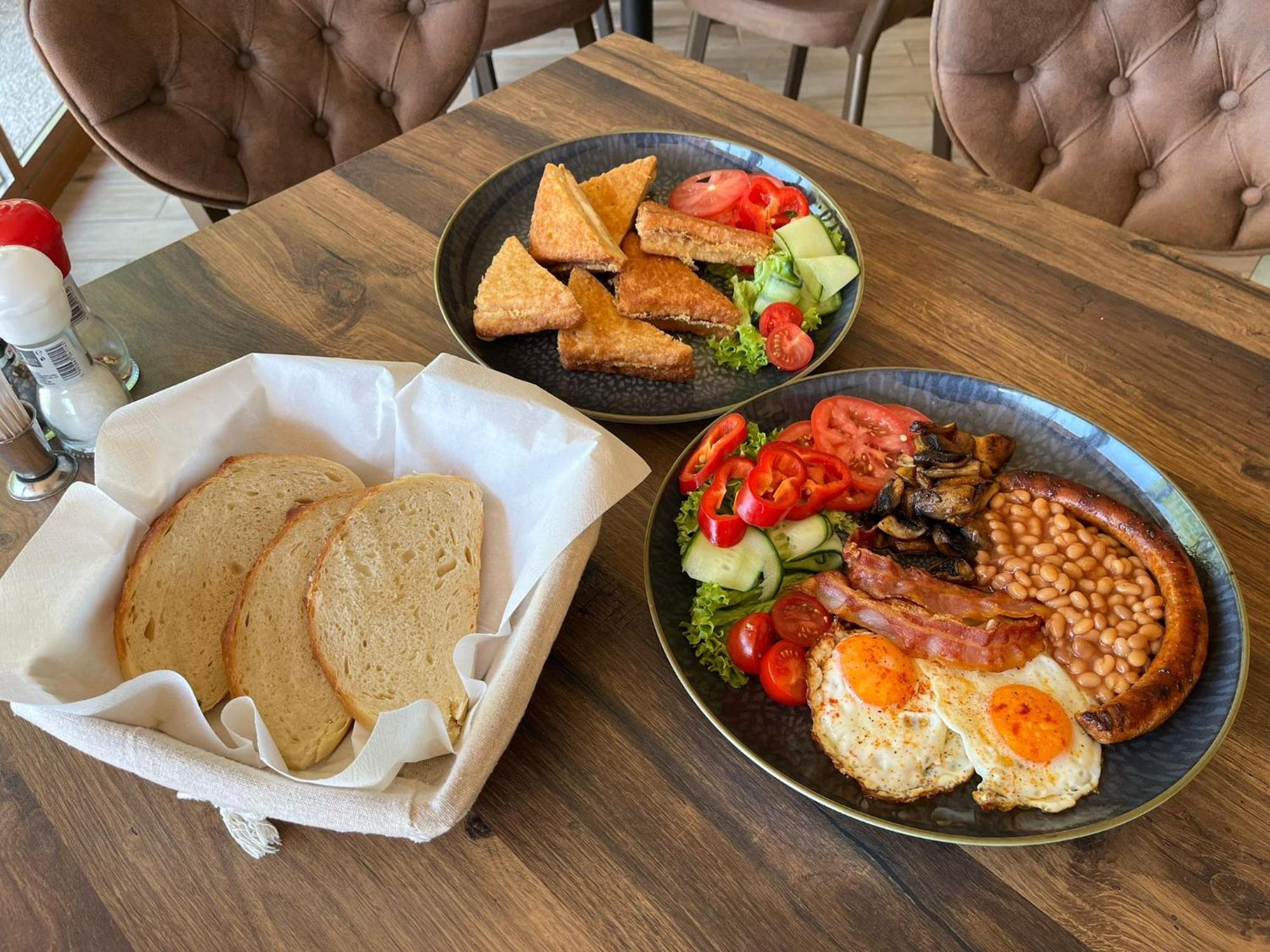 페치 Rozsa Etterem & Panzio B&B 외부 사진