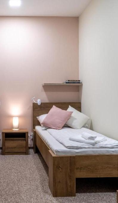 페치 Rozsa Etterem & Panzio B&B 외부 사진